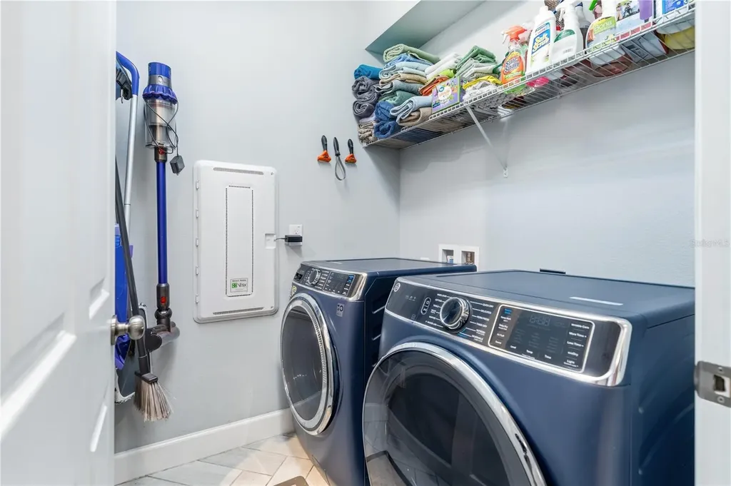 4939 Los Robles Court Palmetto FL 34221