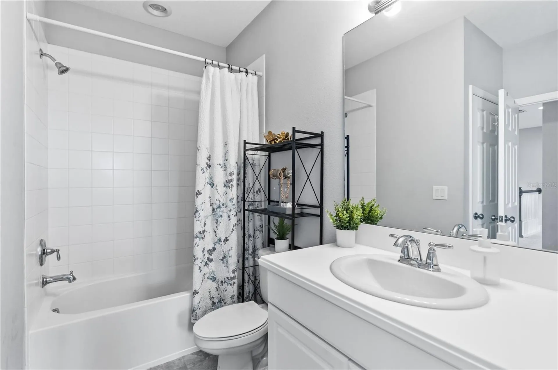 4939 Los Robles Court Palmetto FL 34221