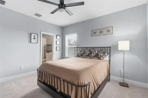 4939 Los Robles Court Palmetto FL 34221