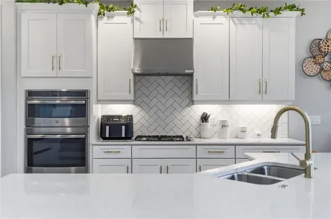 4939 Los Robles Court Palmetto FL 34221