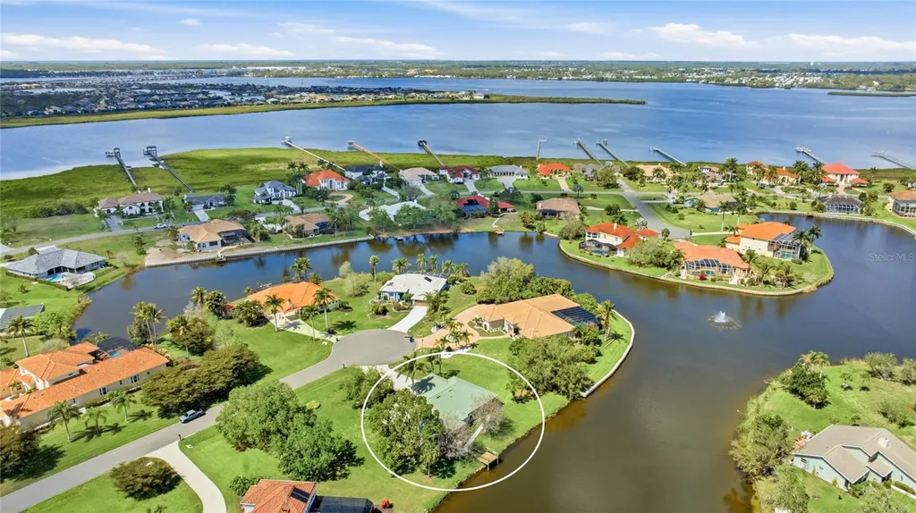 6115 9th Avenue Circle NE Bradenton FL 34212
