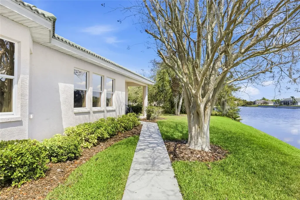 6115 9th Avenue Circle NE Bradenton FL 34212
