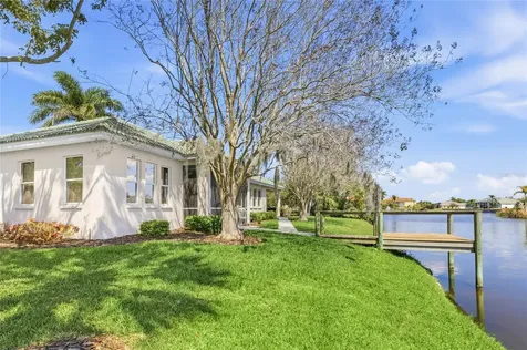 6115 9th Avenue Circle NE Bradenton FL 34212