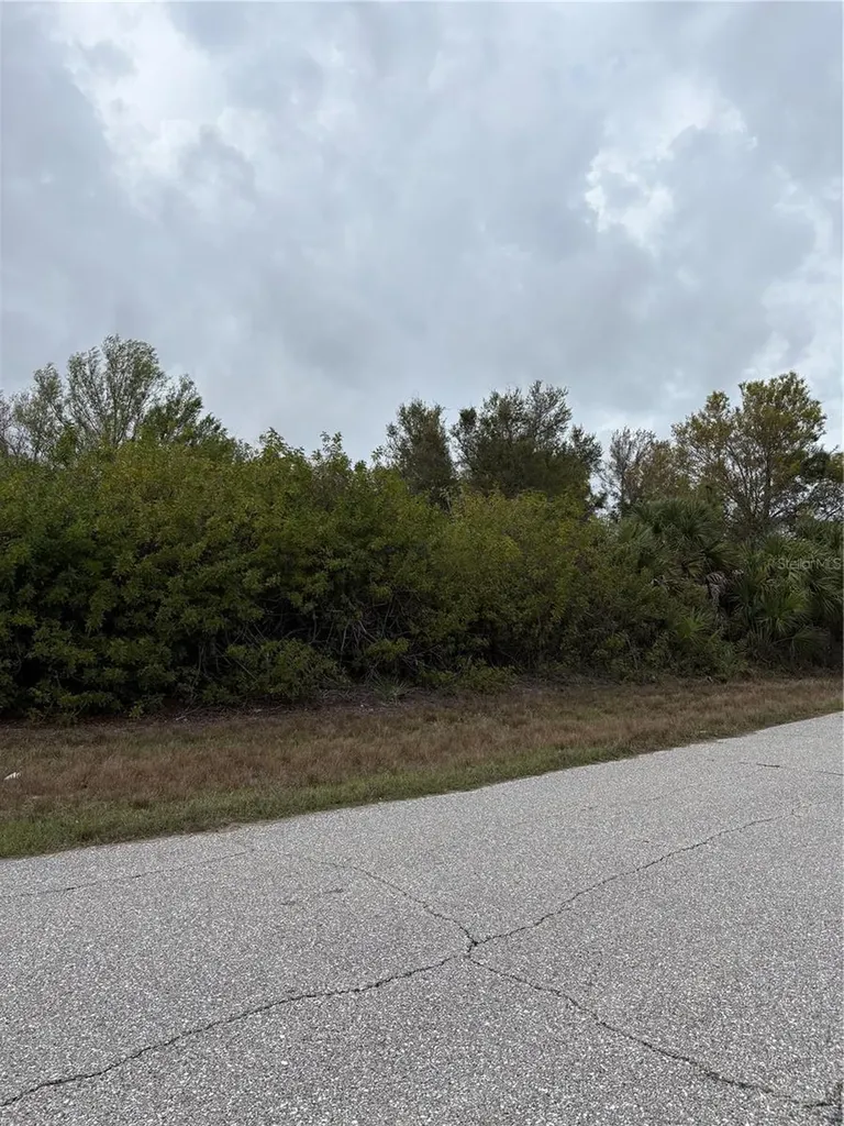 7513 Treadway Road Port Charlotte FL 33981