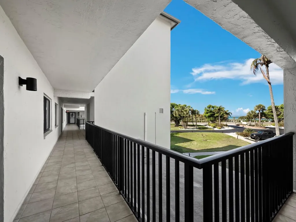 3540 Gulf Of Mexico Drive Longboat Key FL 34228