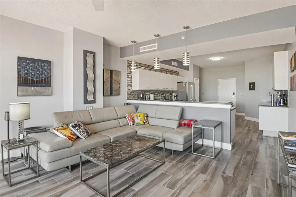 226 5th Avenue N St Petersburg FL 33701