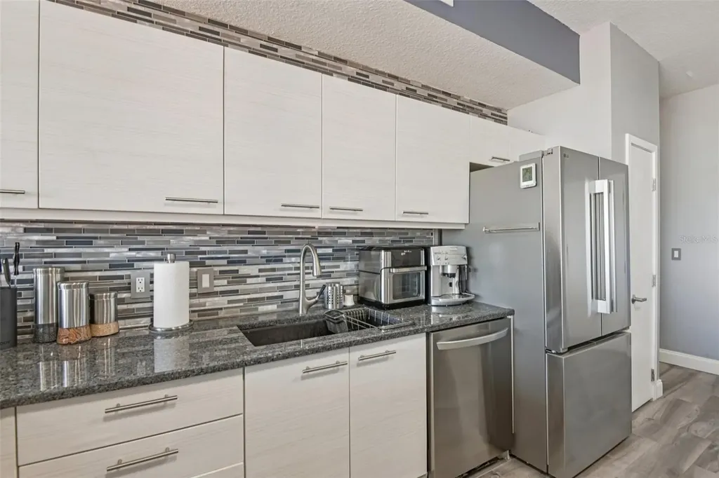 226 5th Avenue N St Petersburg FL 33701