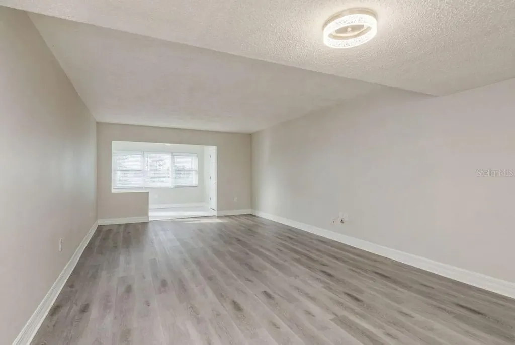 8 Glencoe Place Dunedin FL 34698