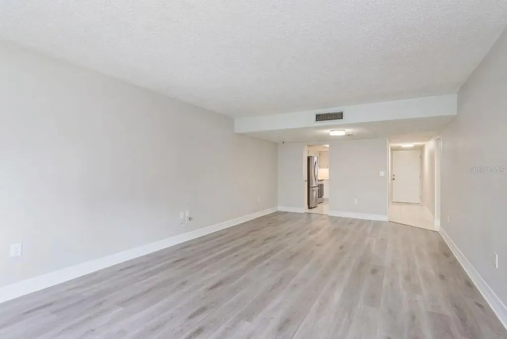 8 Glencoe Place Dunedin FL 34698