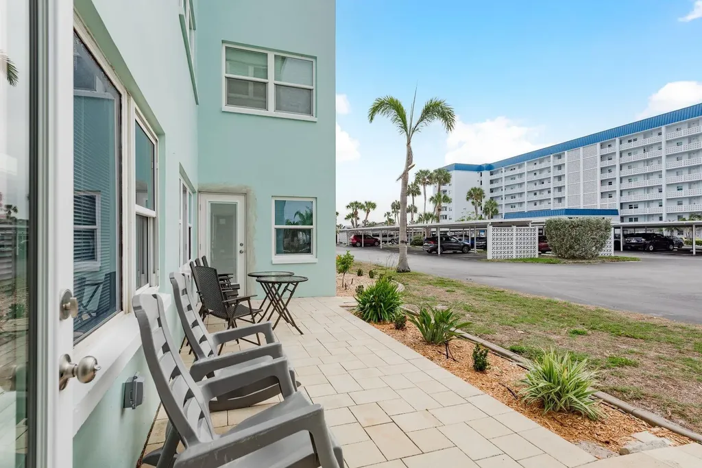 8 Glencoe Place Dunedin FL 34698