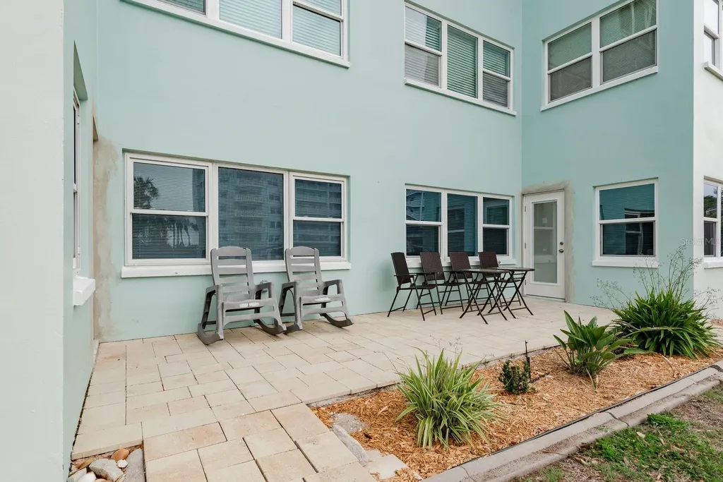 8 Glencoe Place Dunedin FL 34698