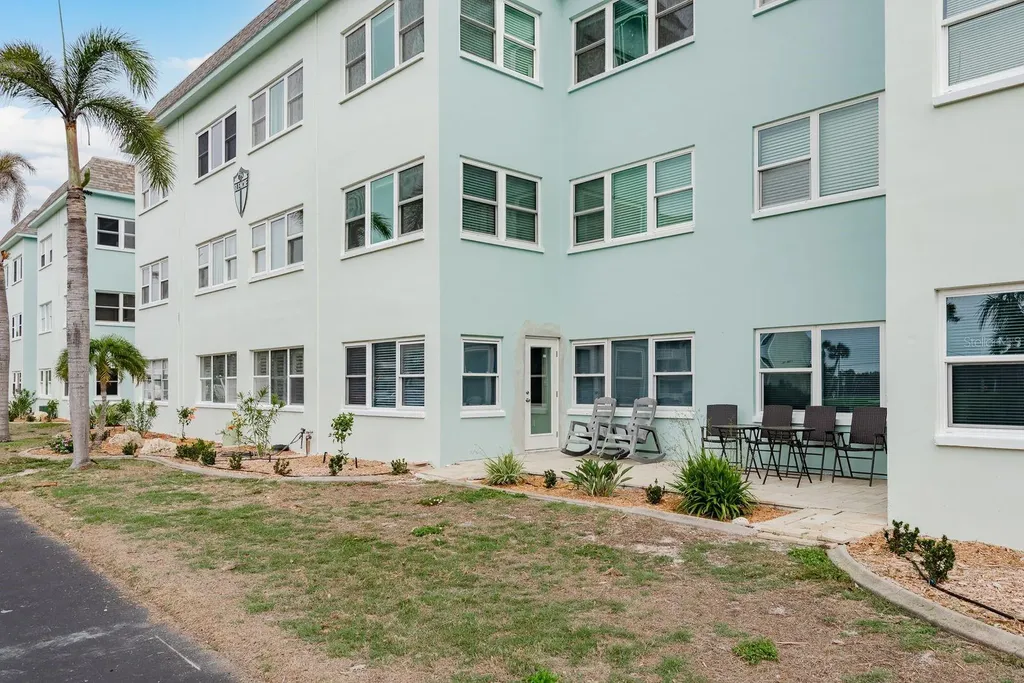 8 Glencoe Place Dunedin FL 34698