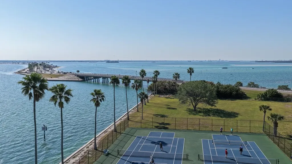 8 Glencoe Place Dunedin FL 34698