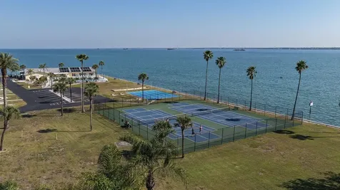 8 Glencoe Place Dunedin FL 34698
