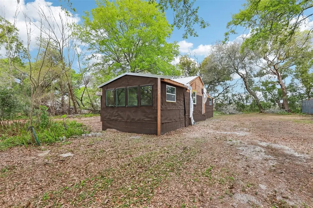 35929 Valleybrook Avenue Zephyrhills FL 33541