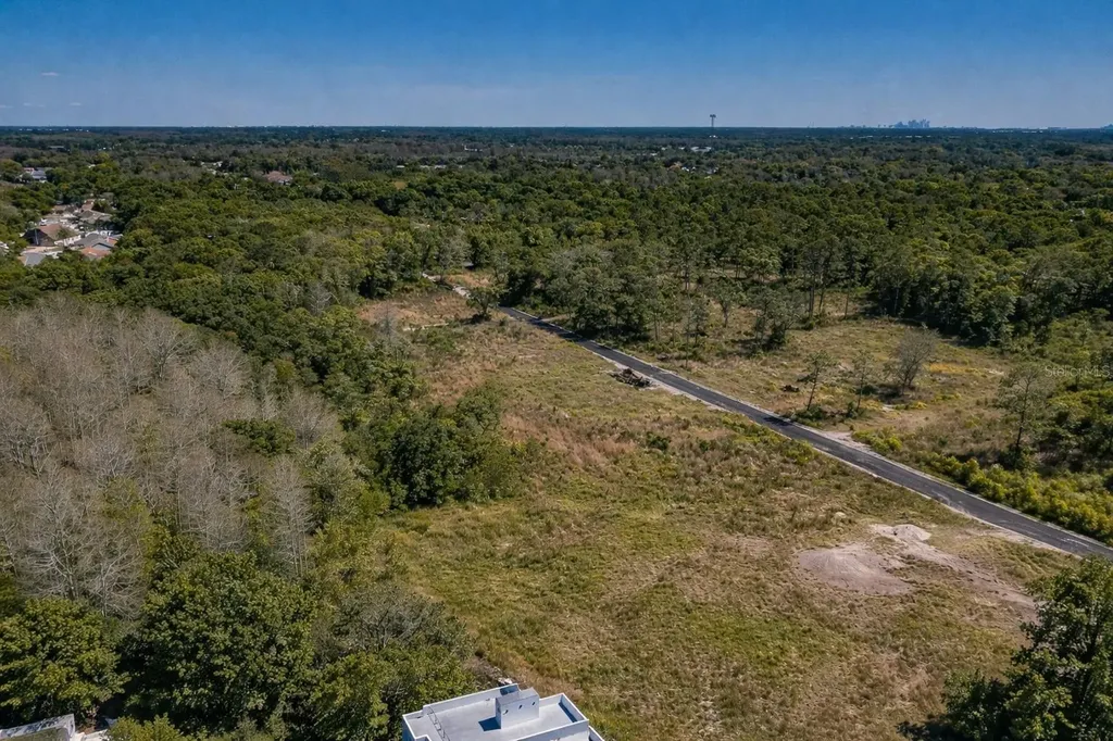 310 Skytrail Tampa FL 33625