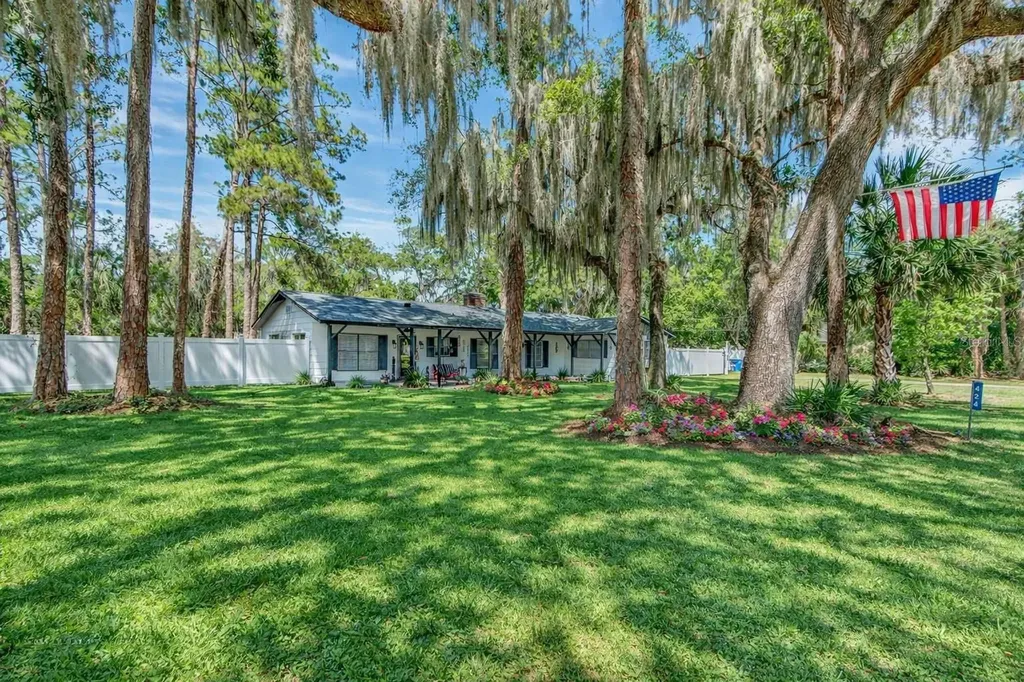 424 Stone Island Road Deltona FL 32725