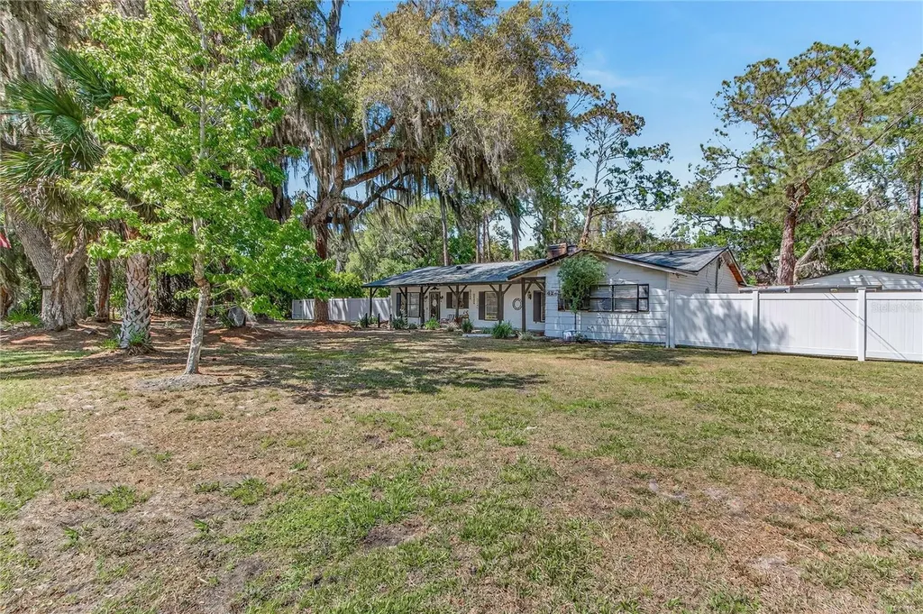 424 Stone Island Road Deltona FL 32725