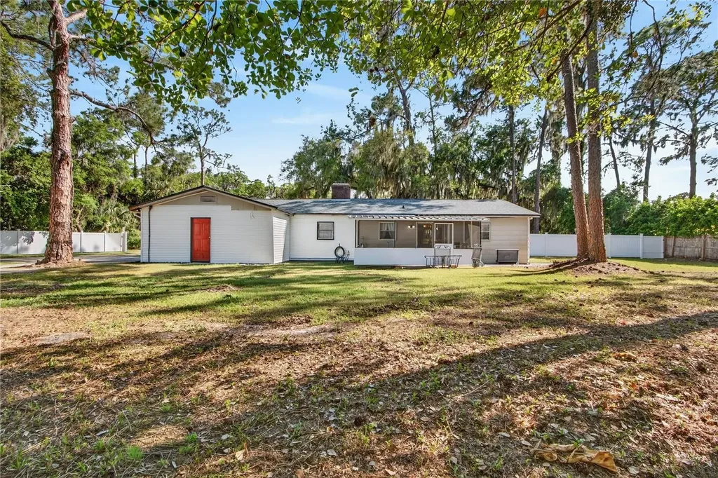 424 Stone Island Road Deltona FL 32725