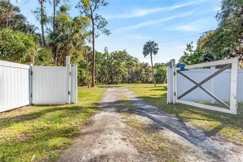 424 Stone Island Road Deltona FL 32725