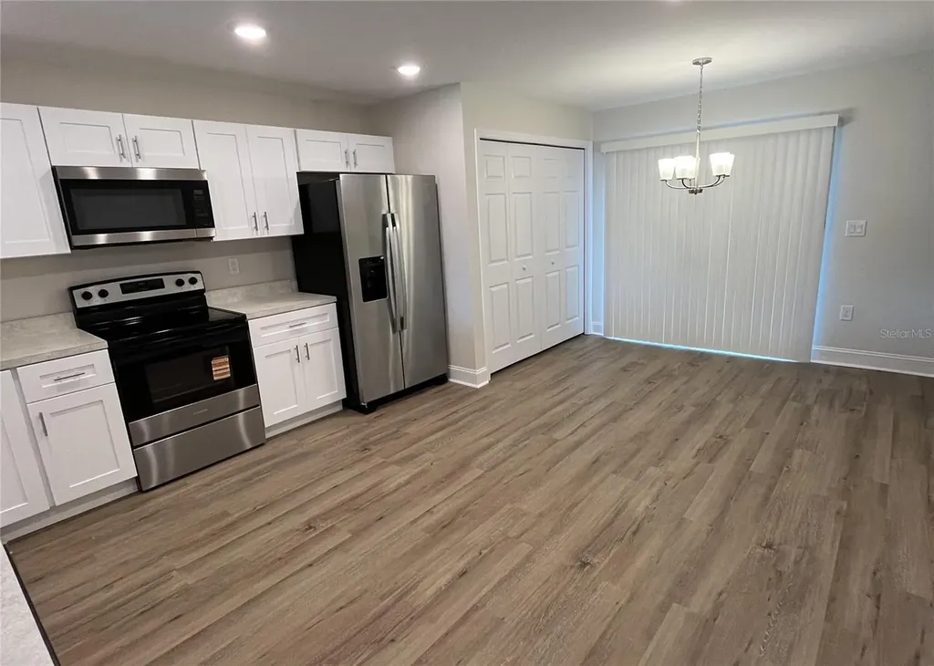 339 Dixie Highway Auburndale FL 33823