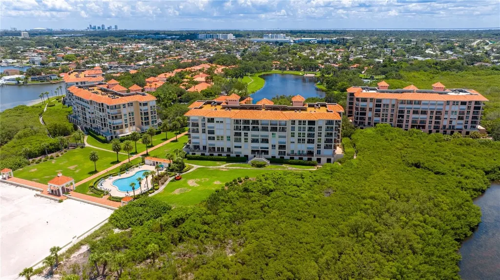4717 Dolphin Cay Lane S St Petersburg FL 33711