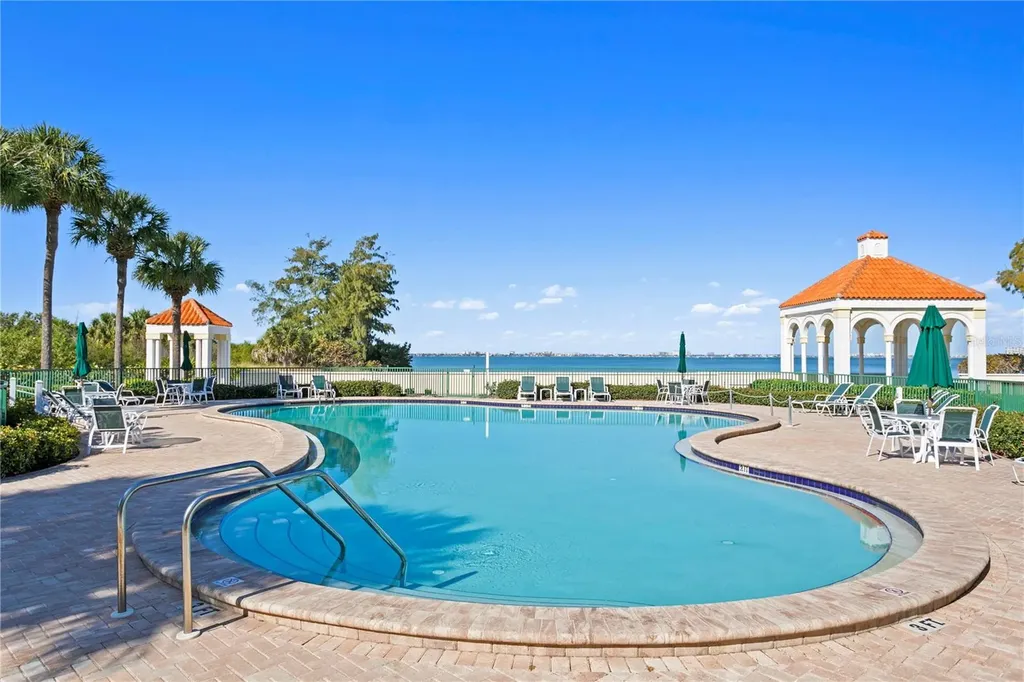 4717 Dolphin Cay Lane S St Petersburg FL 33711