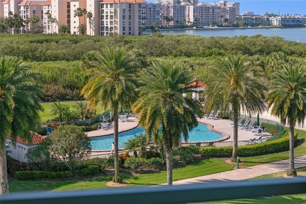 4717 Dolphin Cay Lane S St Petersburg FL 33711