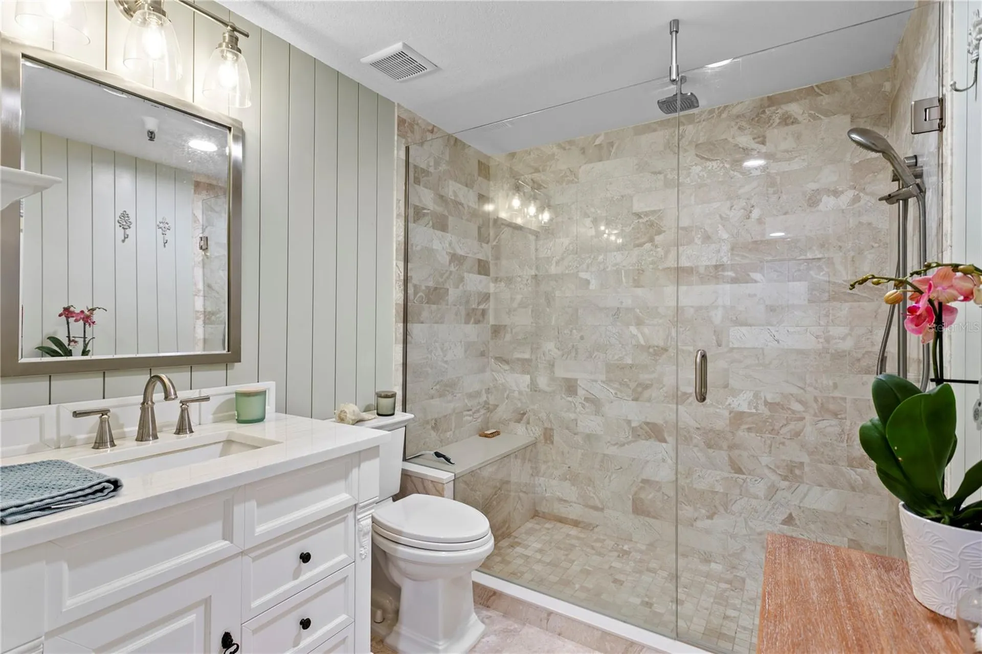 4717 Dolphin Cay Lane S St Petersburg FL 33711