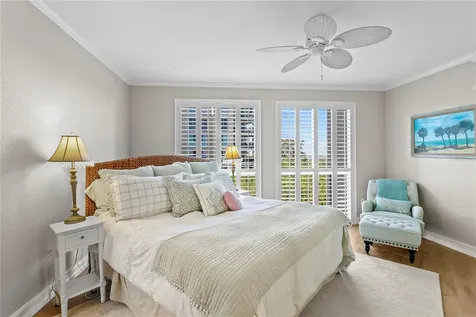 4717 Dolphin Cay Lane S St Petersburg FL 33711