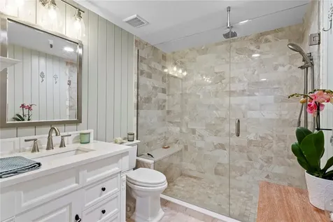 4717 Dolphin Cay Lane S St Petersburg FL 33711