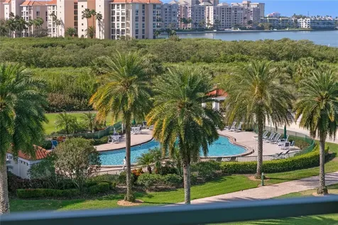 4717 Dolphin Cay Lane S St Petersburg FL 33711