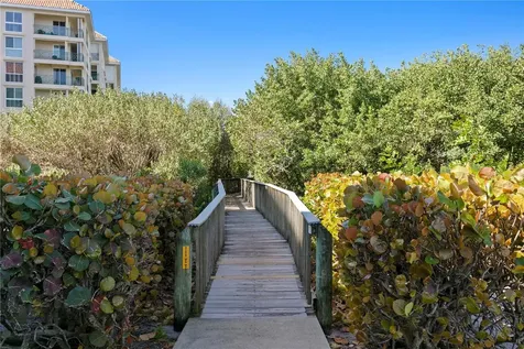 4717 Dolphin Cay Lane S St Petersburg FL 33711