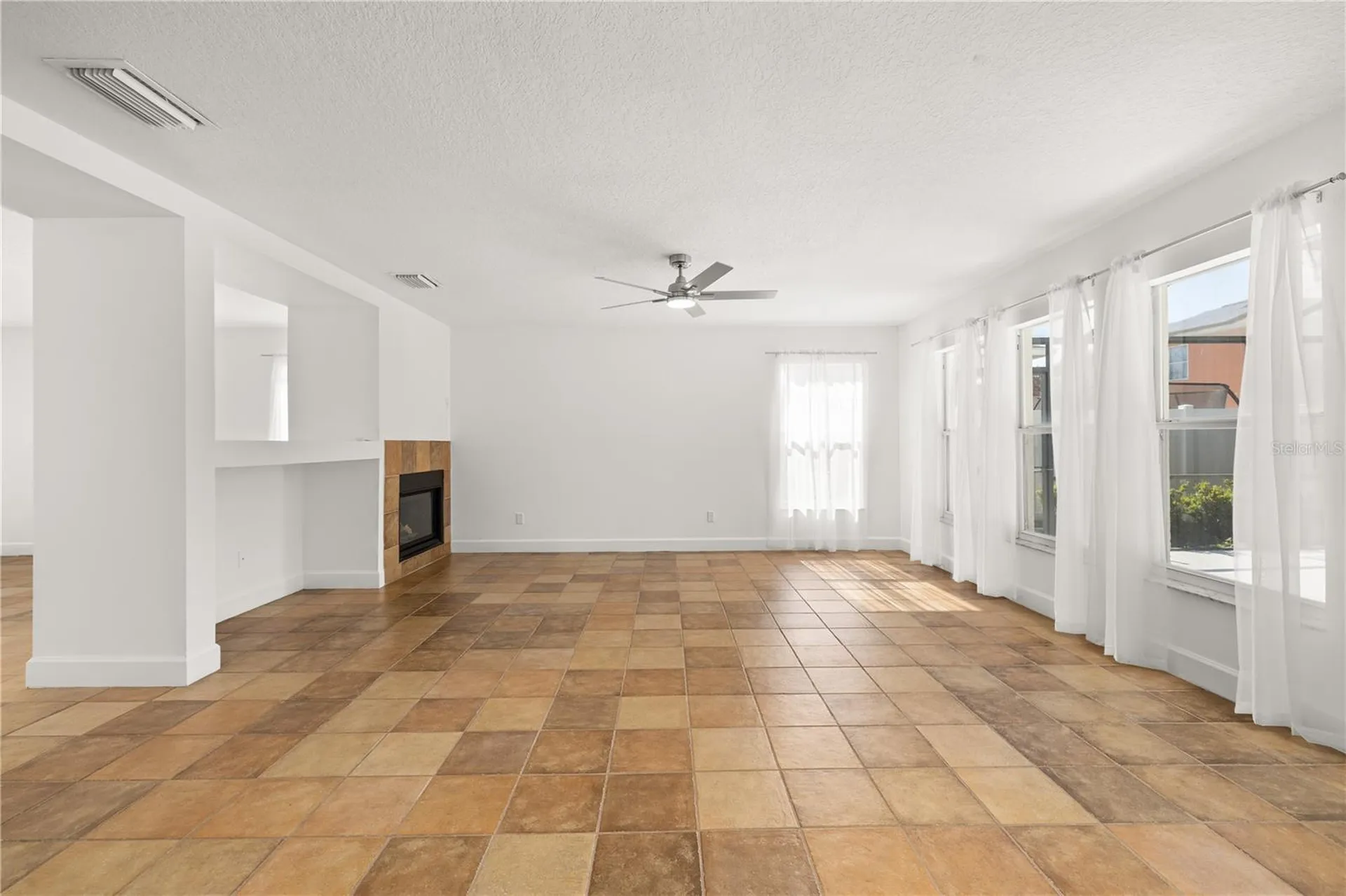 449 Rona Lane Davenport FL 33897