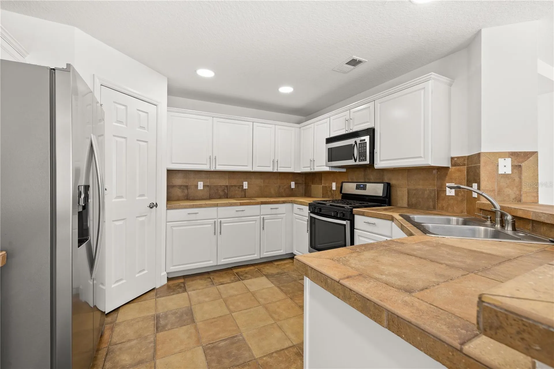 449 Rona Lane Davenport FL 33897