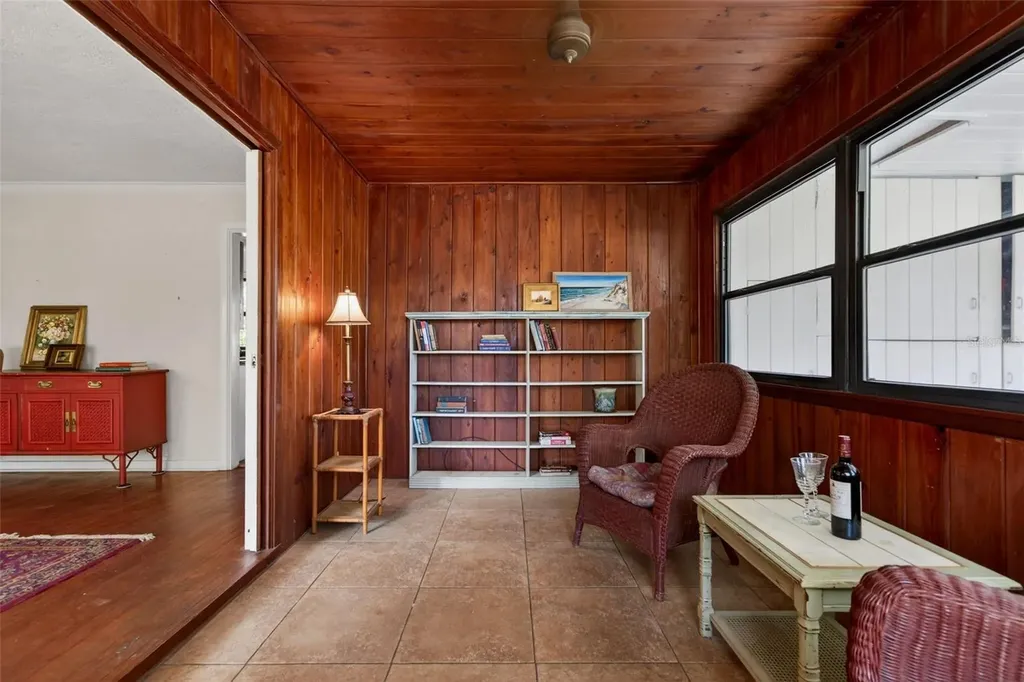 6338 Beechwood Avenue Sarasota FL 34231