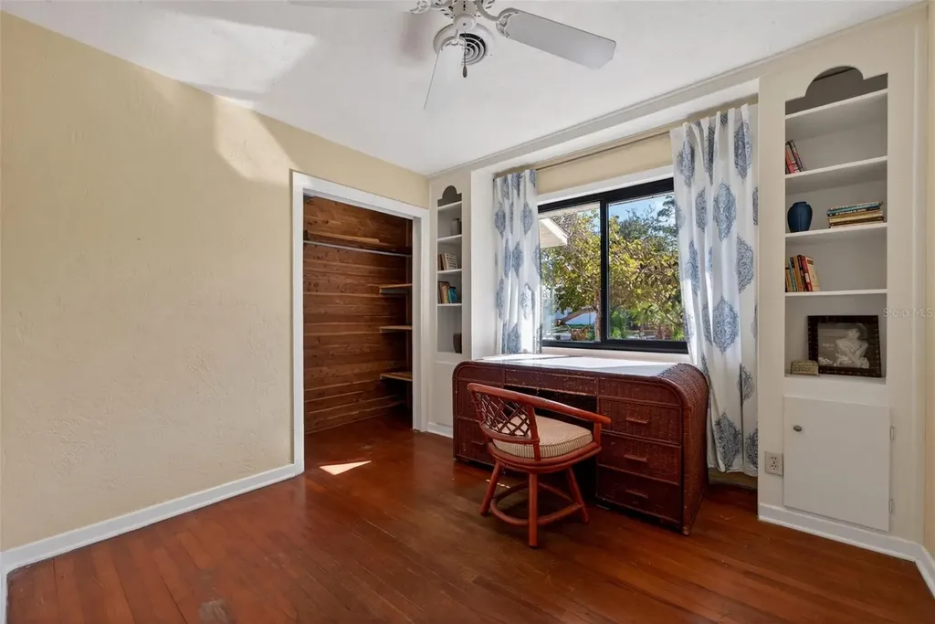 6338 Beechwood Avenue Sarasota FL 34231