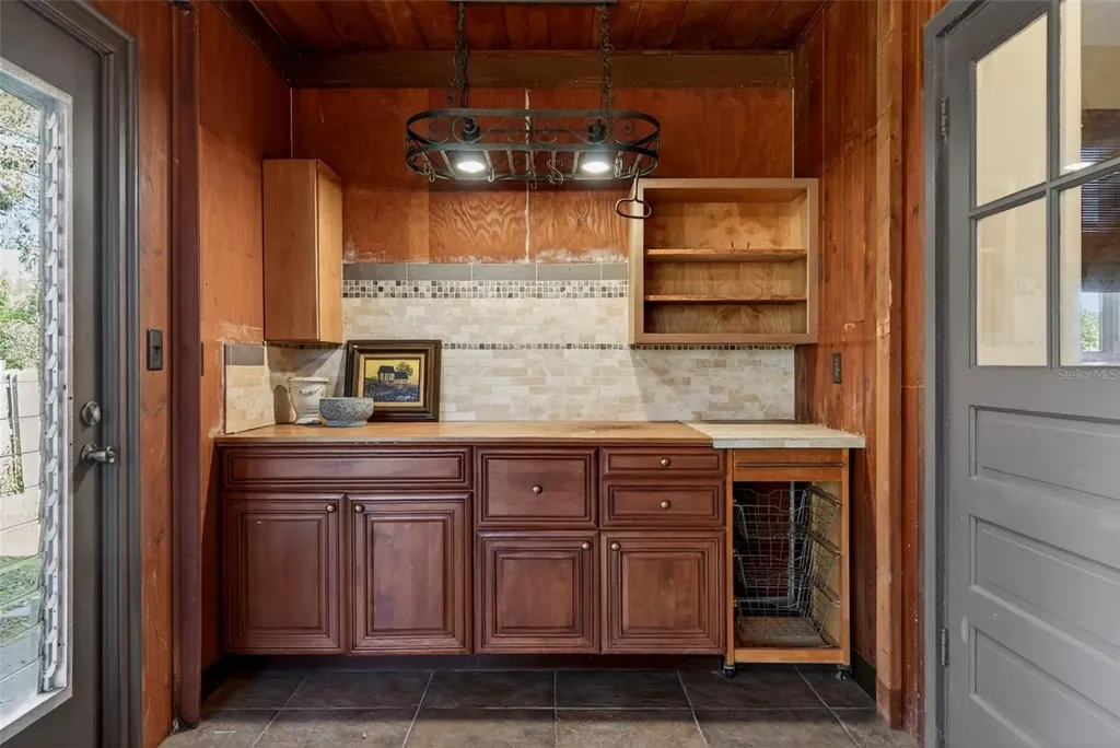 6338 Beechwood Avenue Sarasota FL 34231