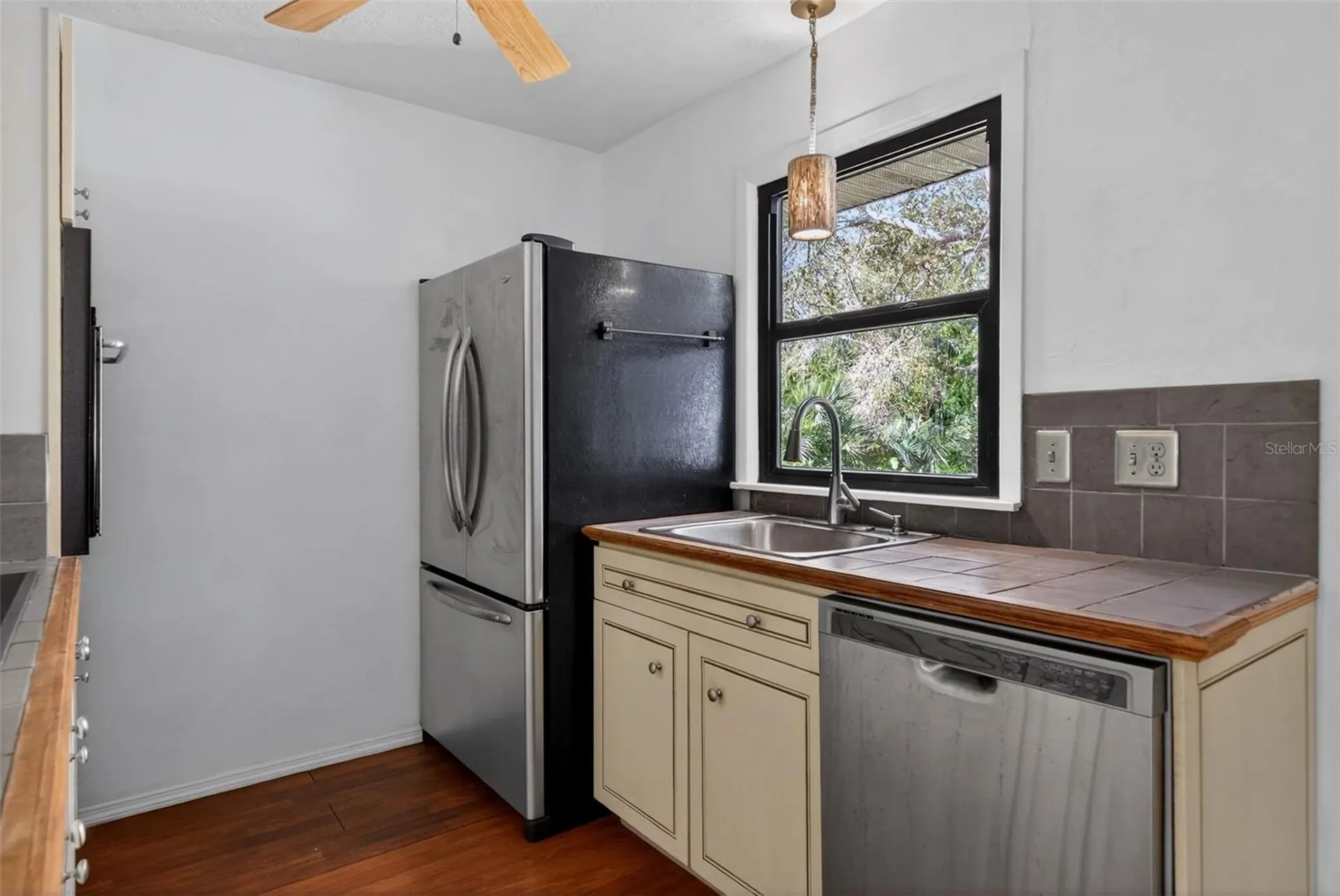 6338 Beechwood Avenue Sarasota FL 34231