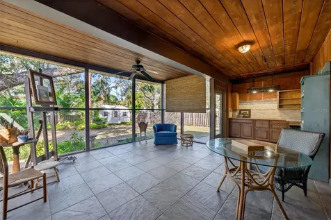 6338 Beechwood Avenue Sarasota FL 34231