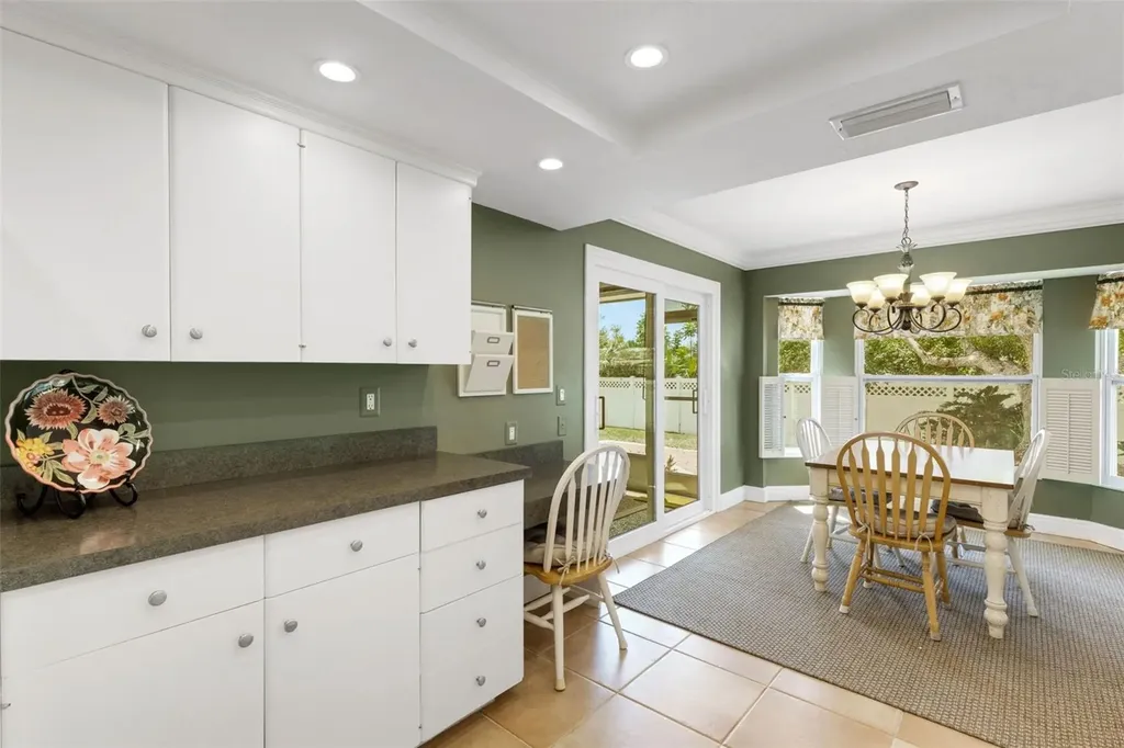 3016 Chase Circle Sarasota FL 34231