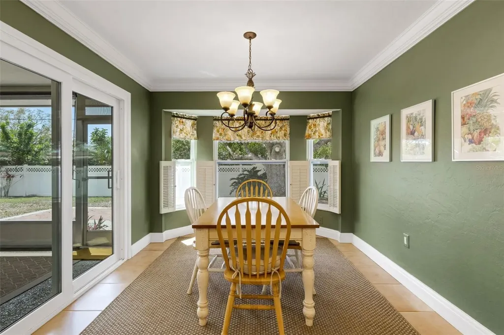 3016 Chase Circle Sarasota FL 34231
