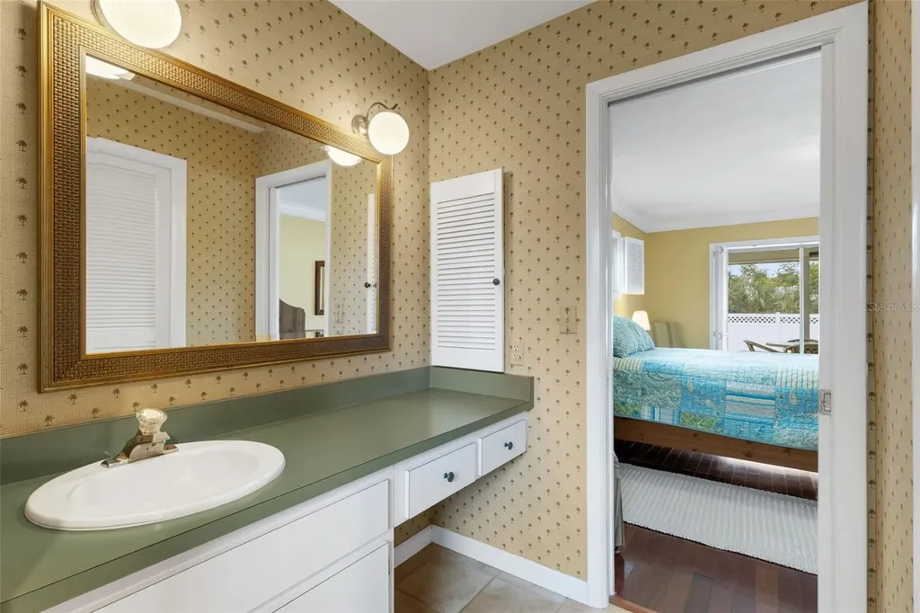 3016 Chase Circle Sarasota FL 34231