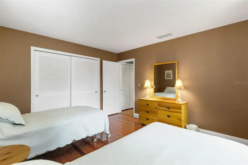 3016 Chase Circle Sarasota FL 34231