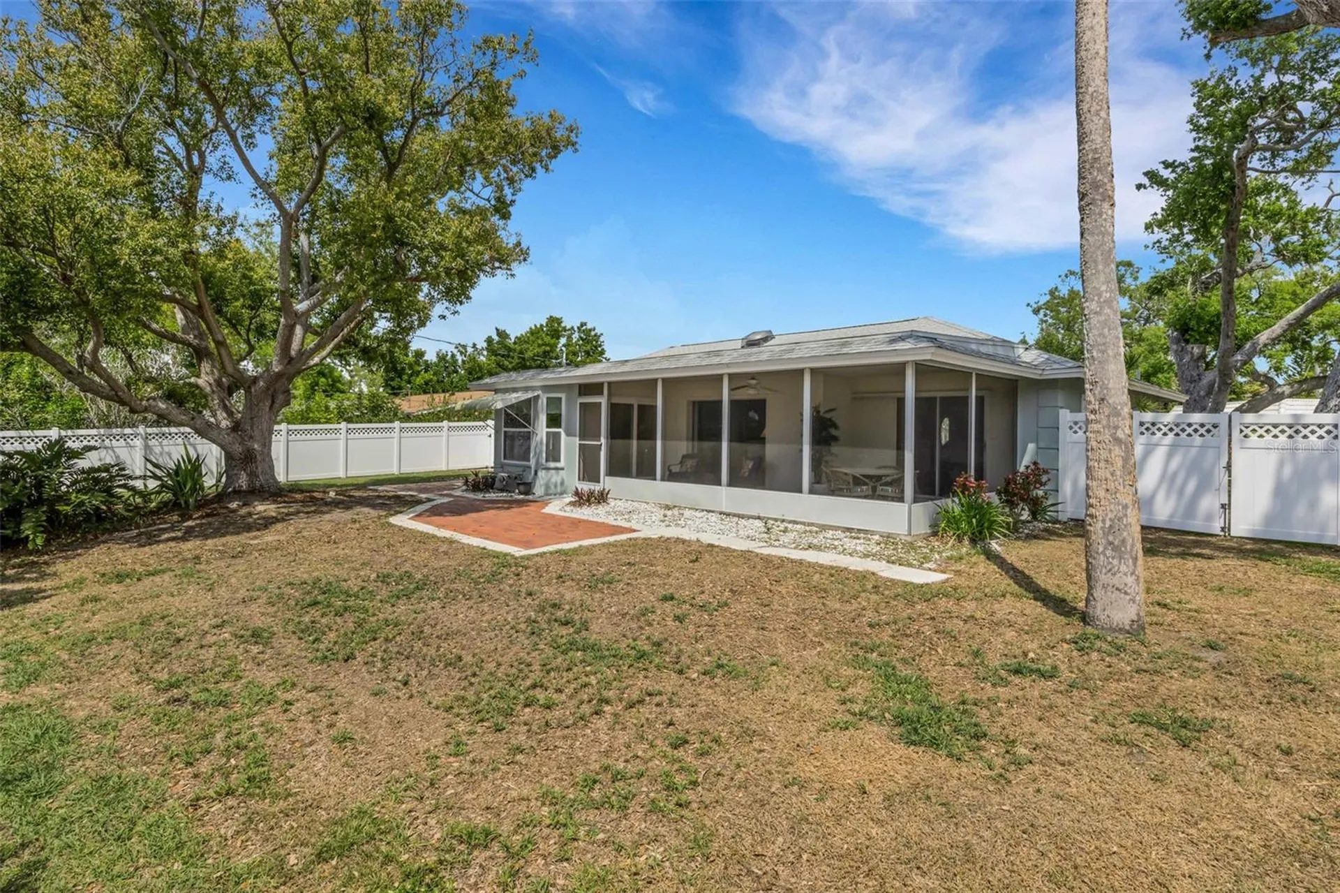 3016 Chase Circle Sarasota FL 34231