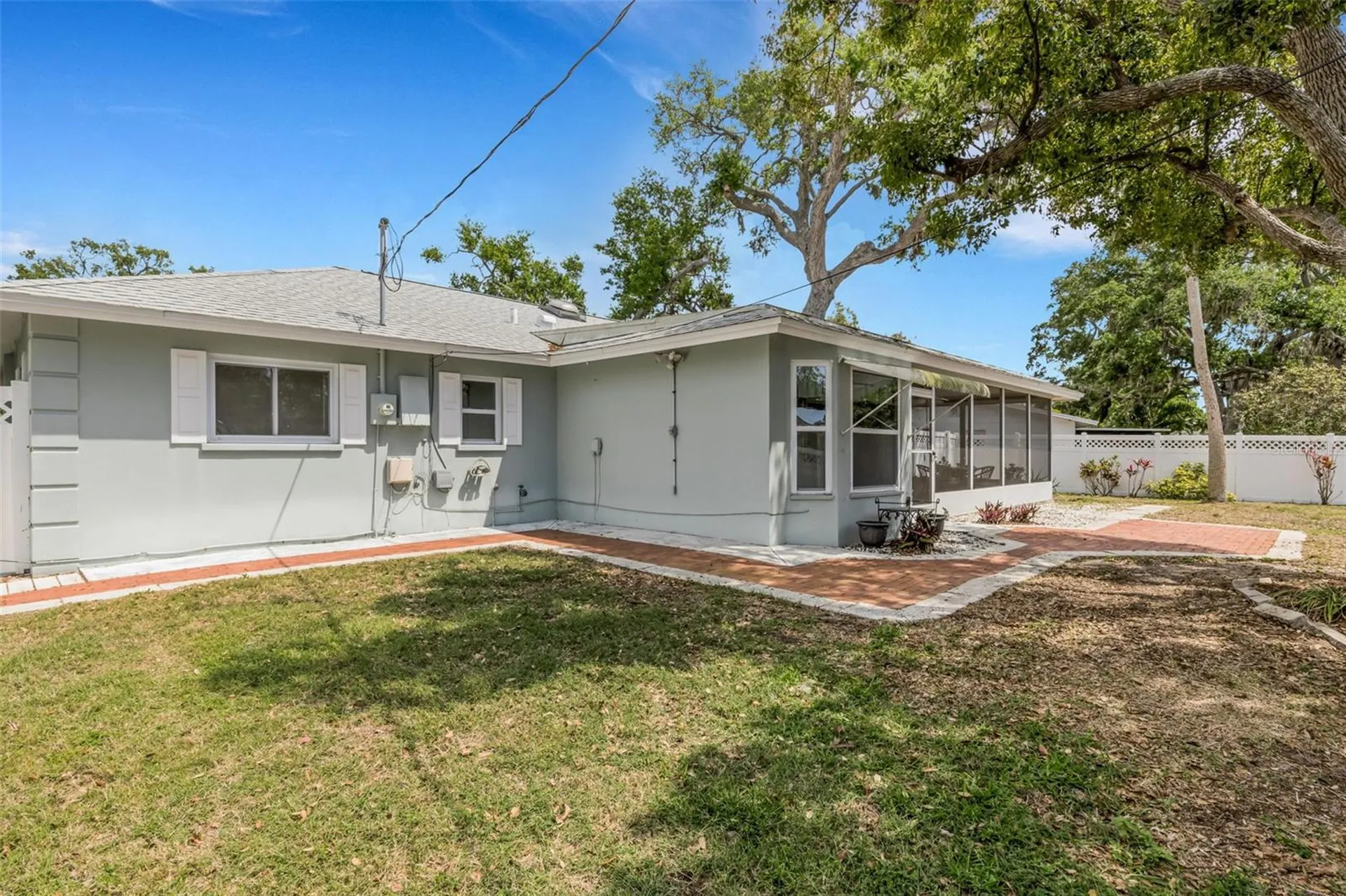 3016 Chase Circle Sarasota FL 34231
