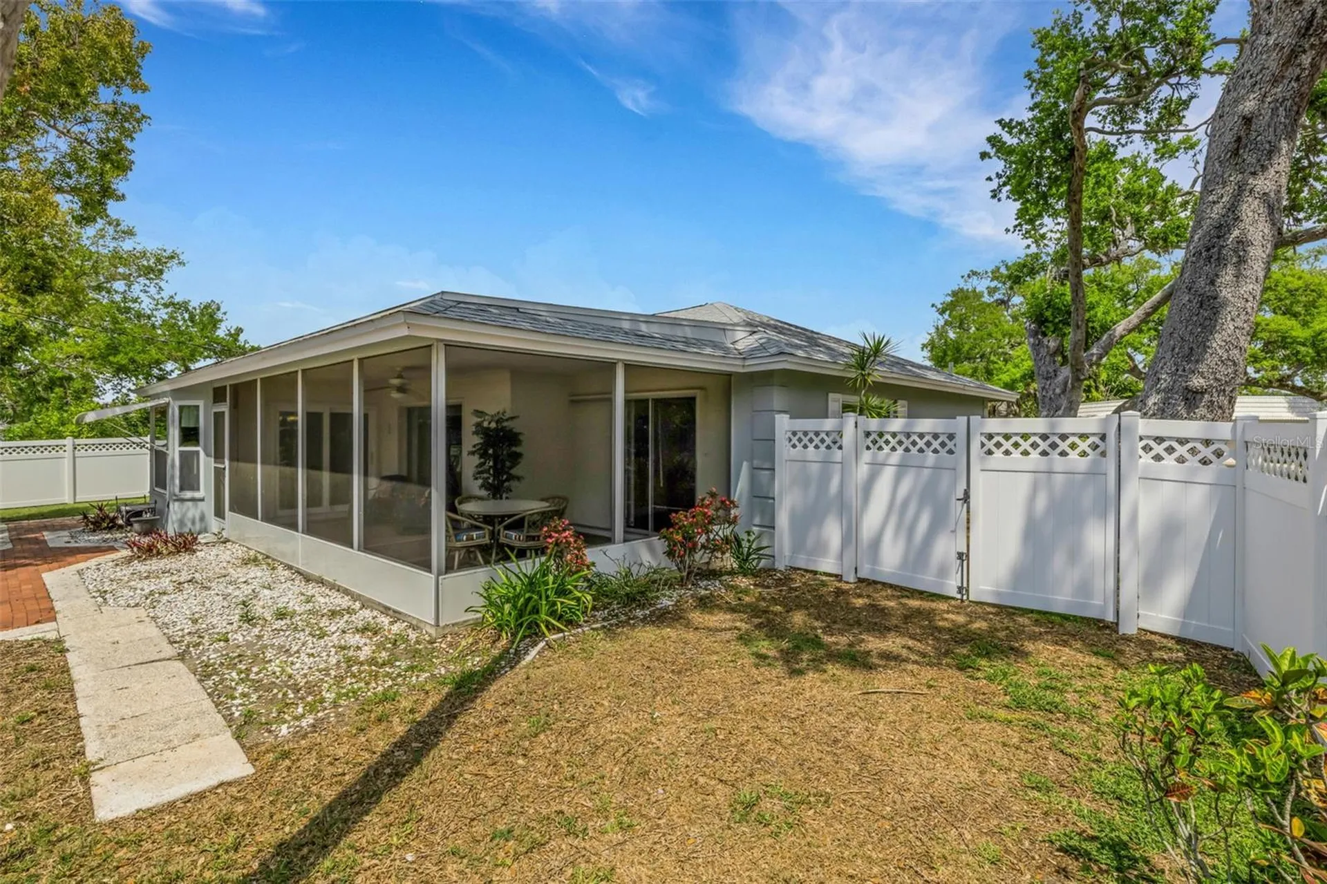 3016 Chase Circle Sarasota FL 34231