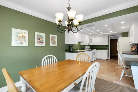 3016 Chase Circle Sarasota FL 34231