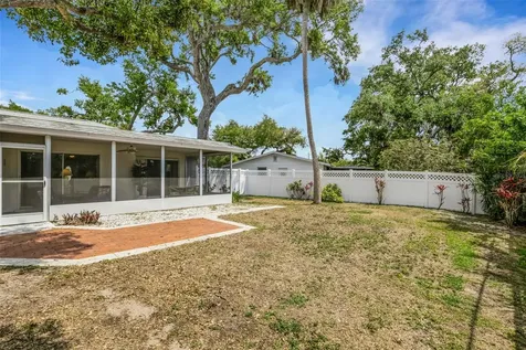 3016 Chase Circle Sarasota FL 34231