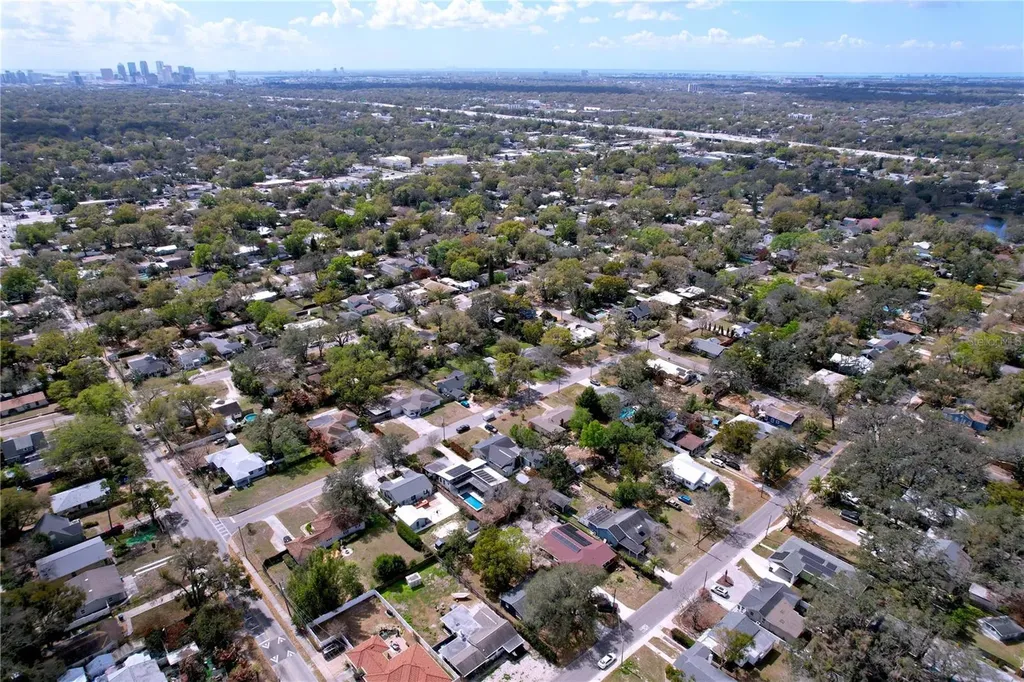 1415 E Idlewild Avenue Tampa FL 33604